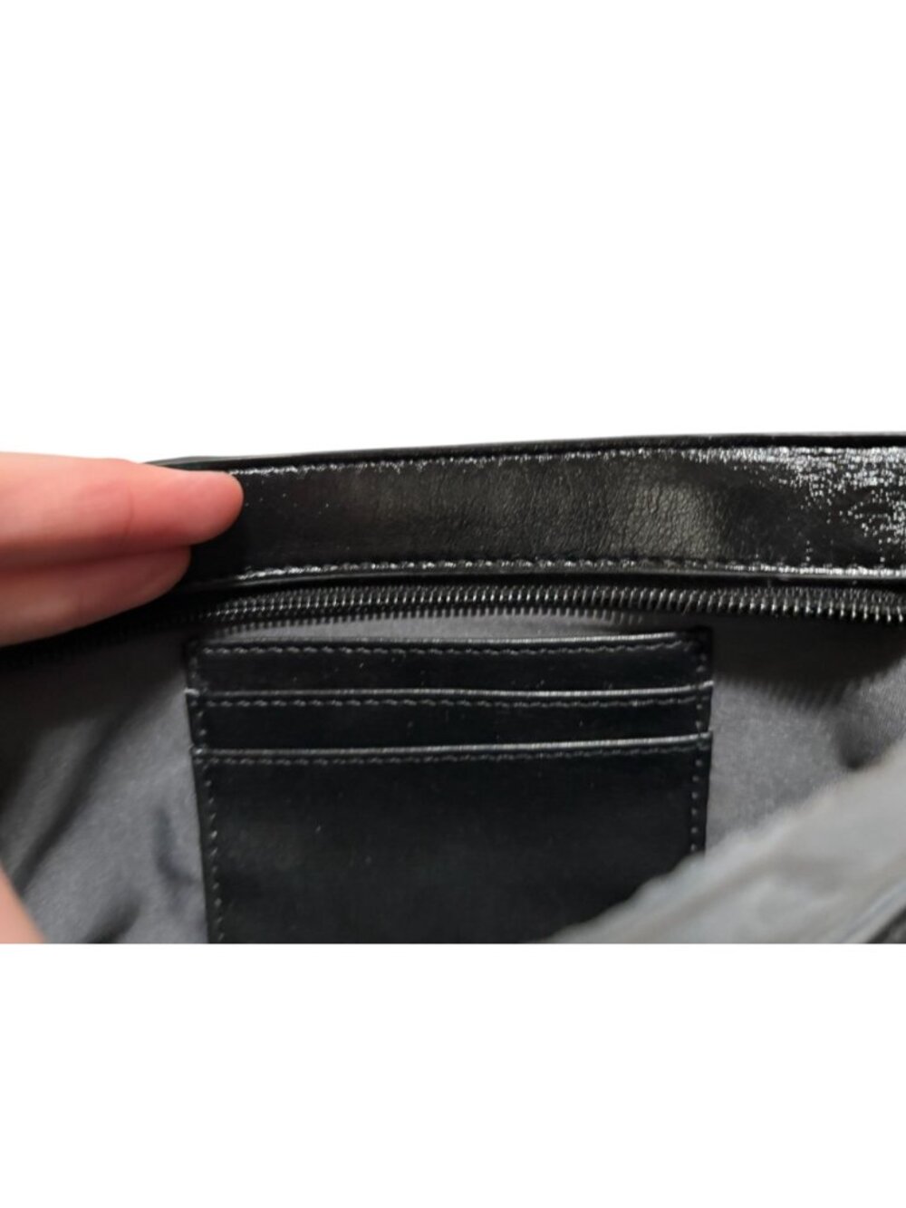 Simply Vera Vera Wang Black Crossbody Bag Purse Chain Strap NWT - Picture 5 of 8